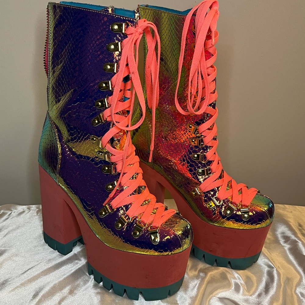 Pink and Blue Snake Platform Fluorescent Boots | DOLLSKILL